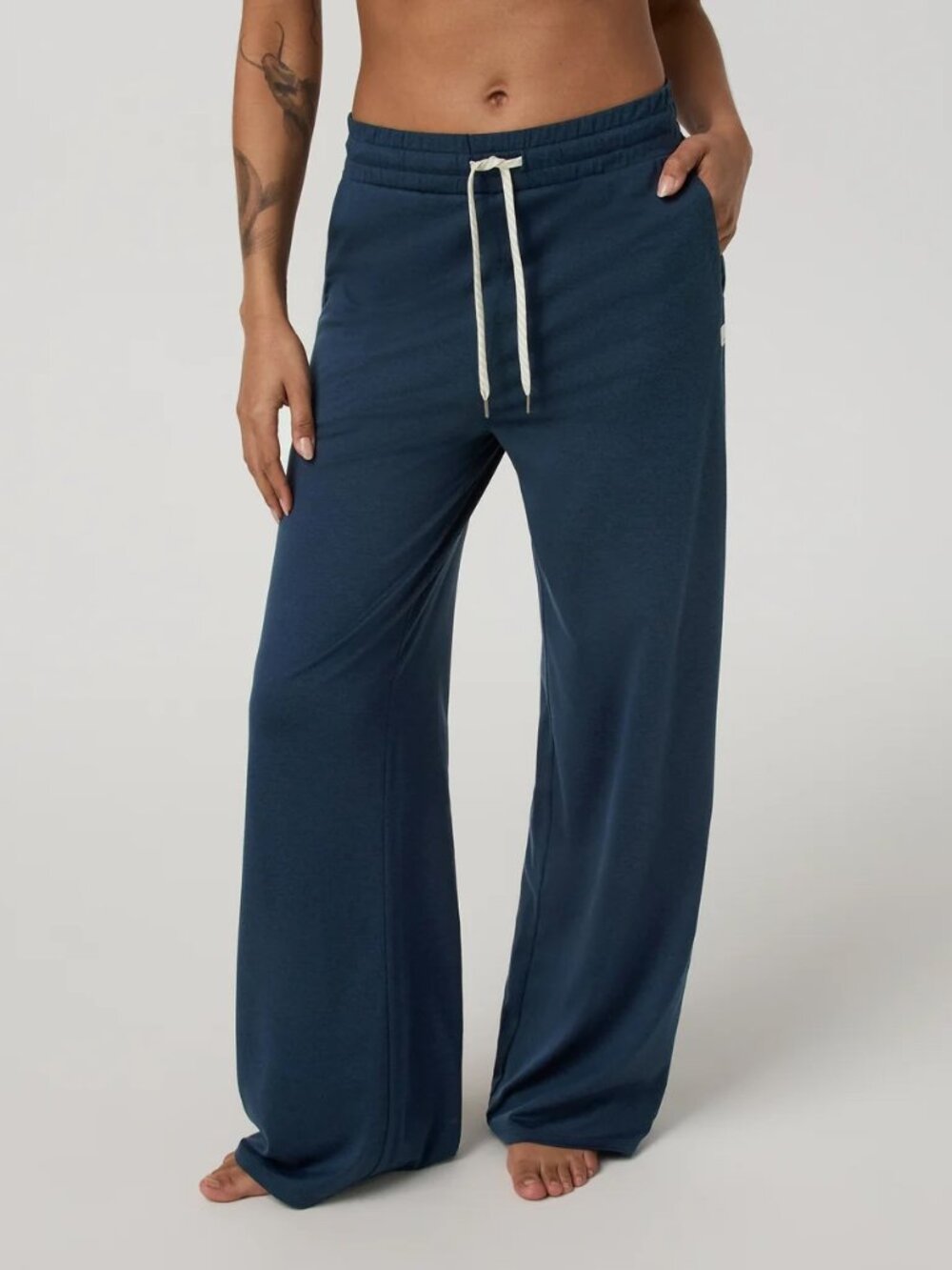 Vuori Halo Essential Wideleg Pant Womens Size S
